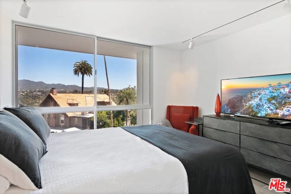 201 Ocean Avenue Unit: 504P