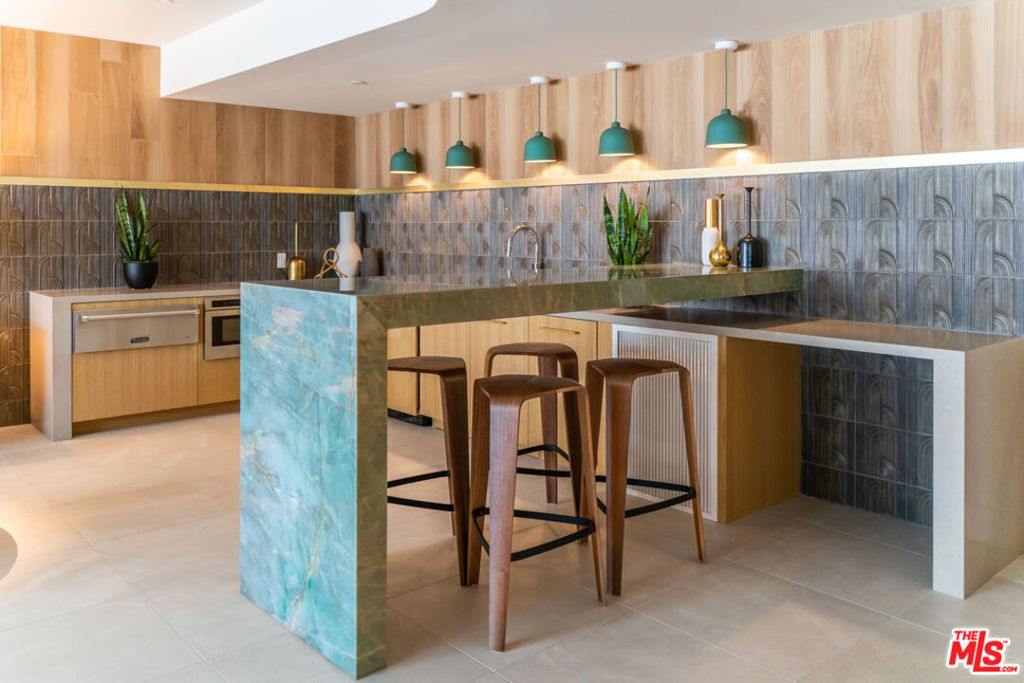 8809 Washington Boulevard Unit: 631