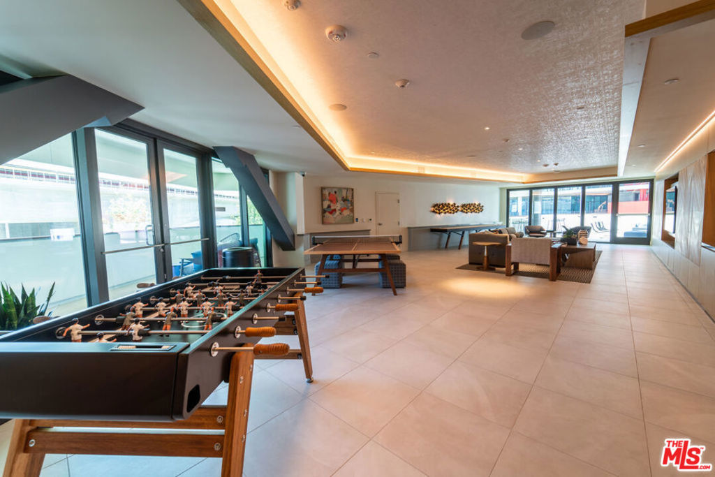 8809 Washington Boulevard Unit: 631