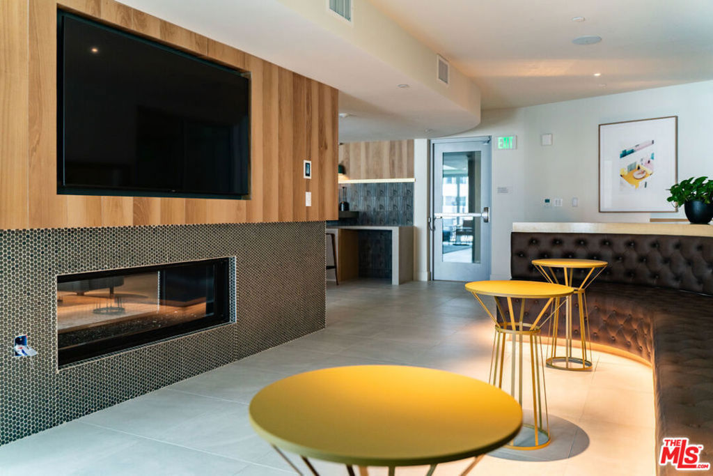 8809 Washington Boulevard Unit: 631