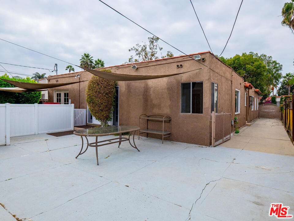 626 N ALTA VISTA
