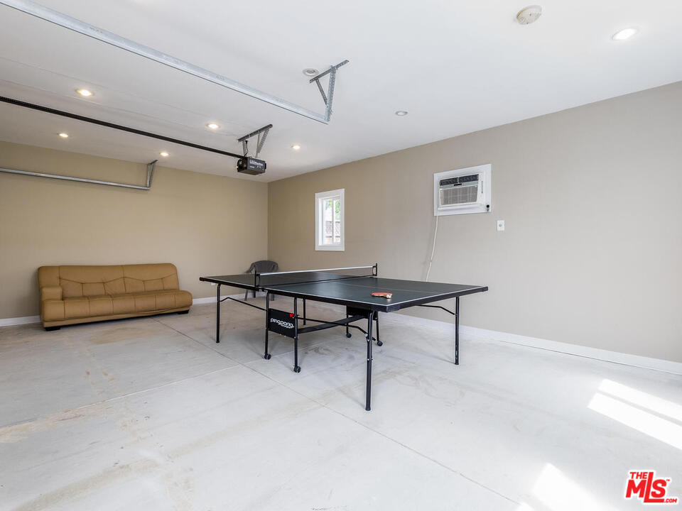 626 N ALTA VISTA