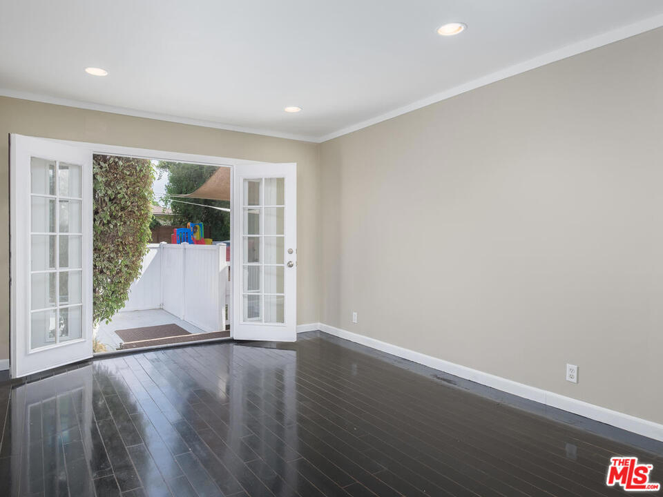 626 N ALTA VISTA