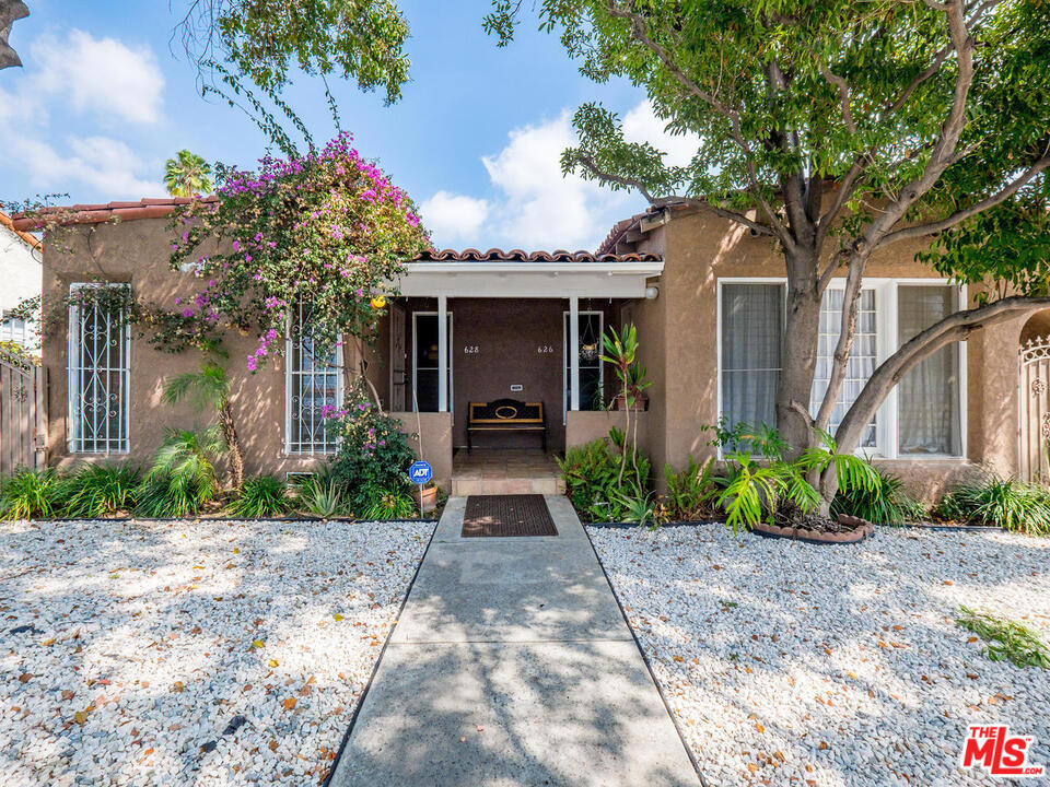 626 N ALTA VISTA
