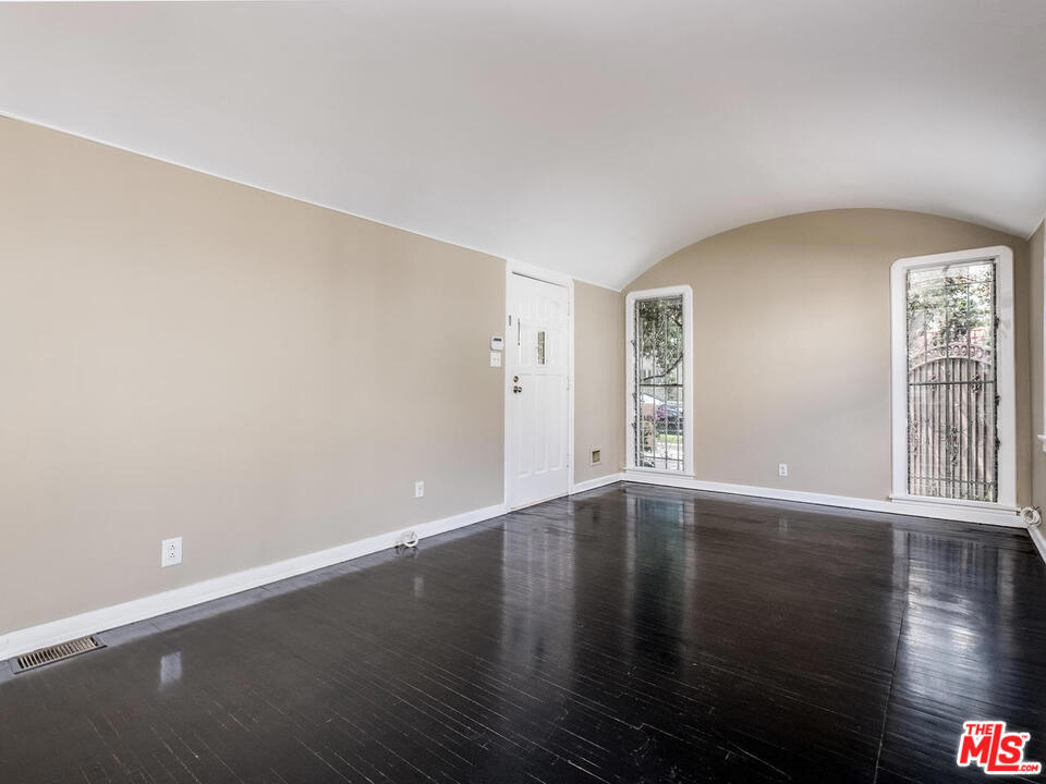626 N ALTA VISTA