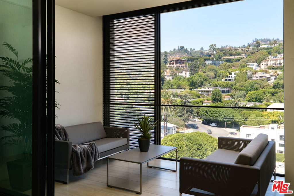 9040 Sunset Boulevard Unit: 1102