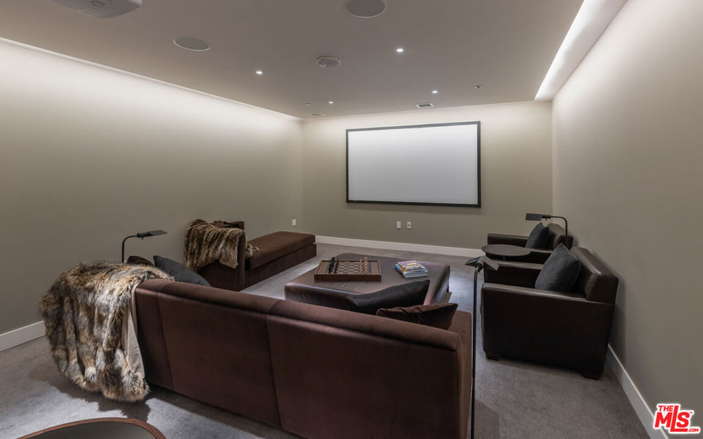 9040 Sunset Boulevard Unit: 1102