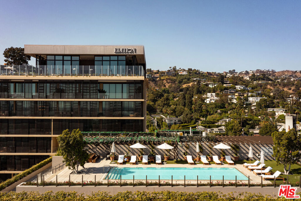 9040 Sunset Boulevard Unit: 1102