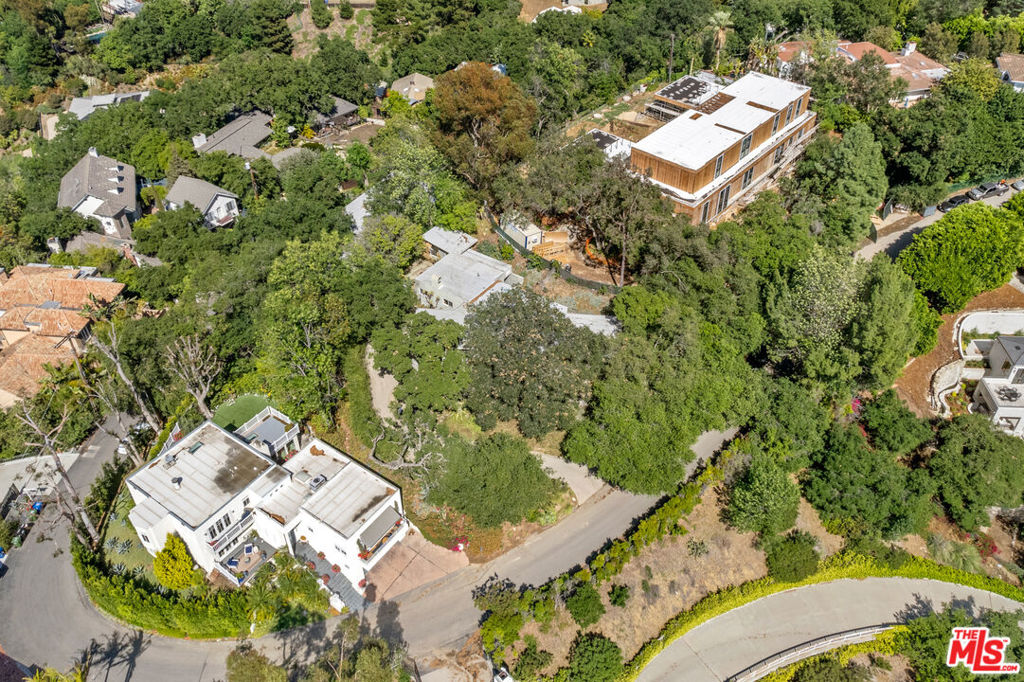 9711 OAK PASS Road