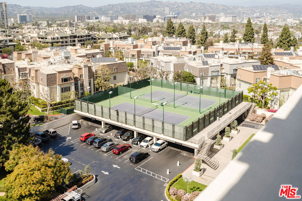 2220 AVENUE OF THE STARS Unit: 1002