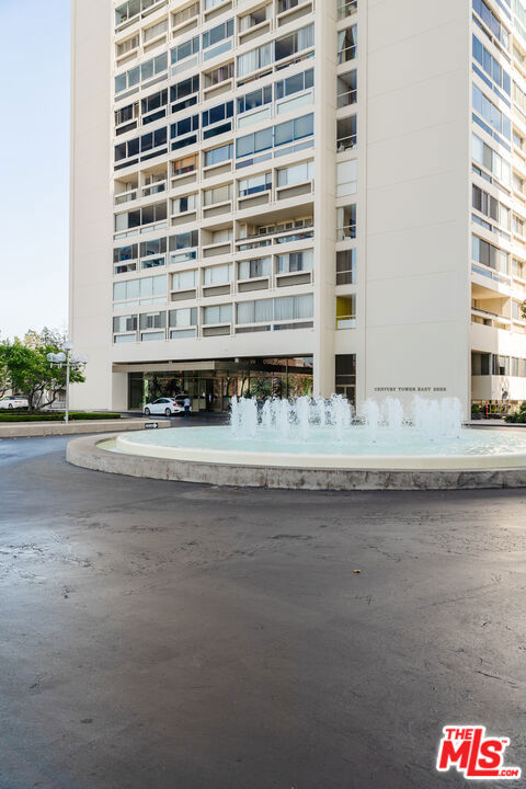 2220 AVENUE OF THE STARS Unit: 1002