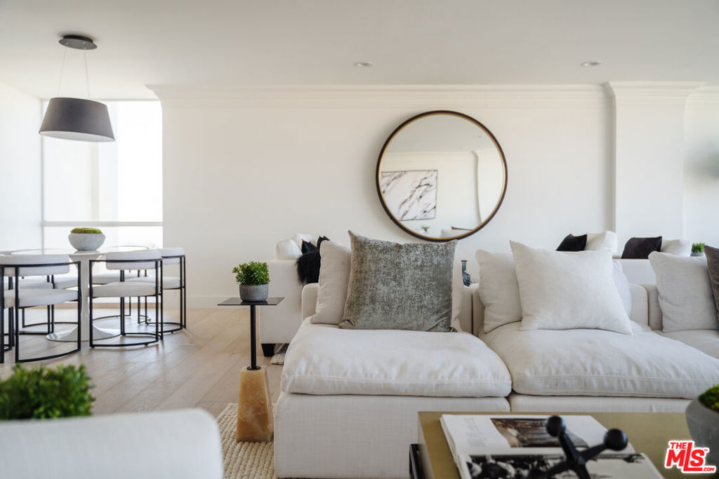 2220 AVENUE OF THE STARS Unit: 1002