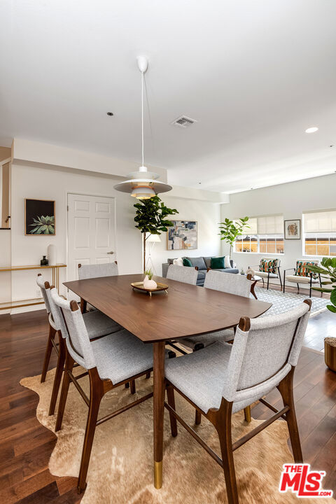 850 N POINSETTIA Place Unit: 2