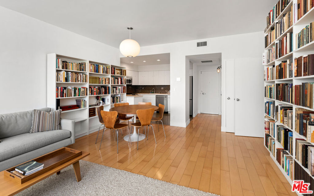 17350 Sunset Boulevard Unit: 204c