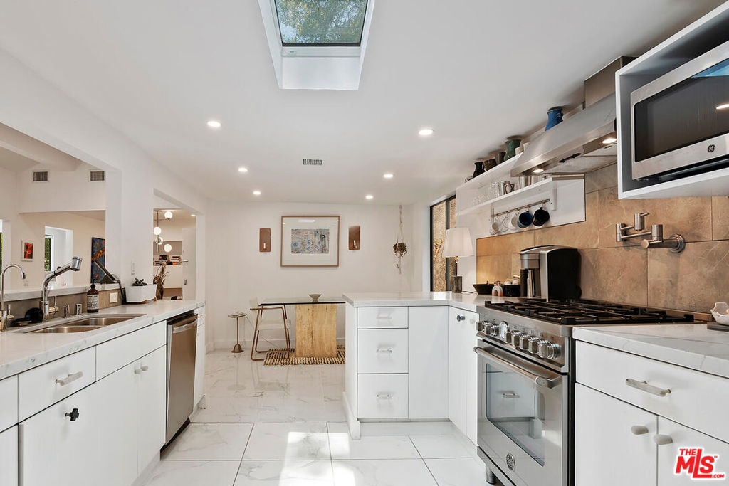 2326 STANLEY HILLS Drive