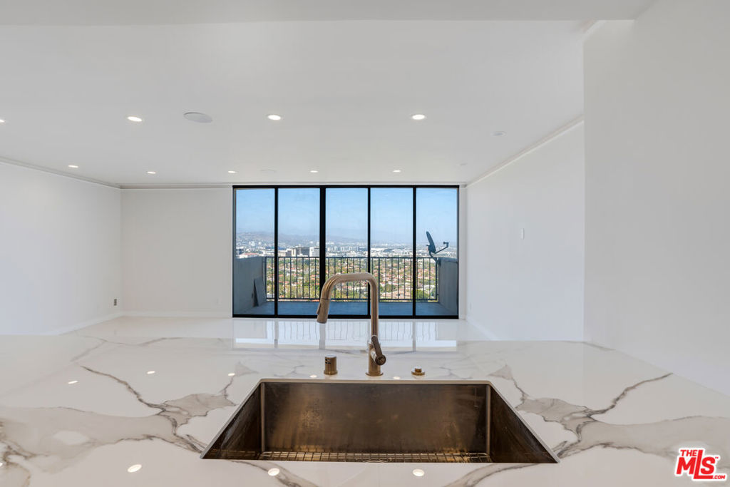 2160 CENTURY Parkway Unit: 1804