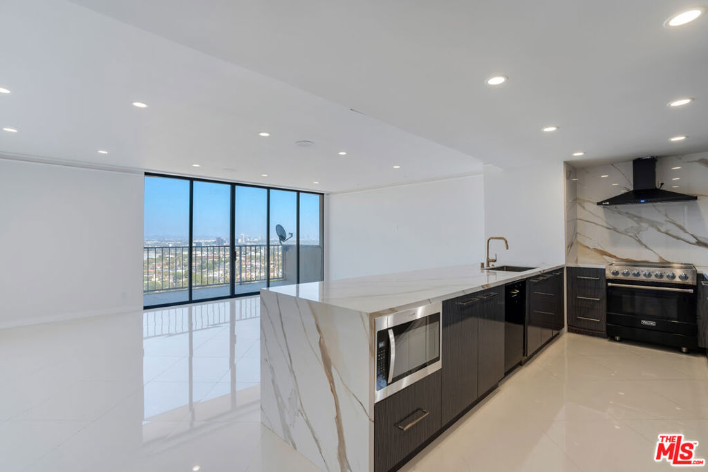 2160 CENTURY Parkway Unit: 1804