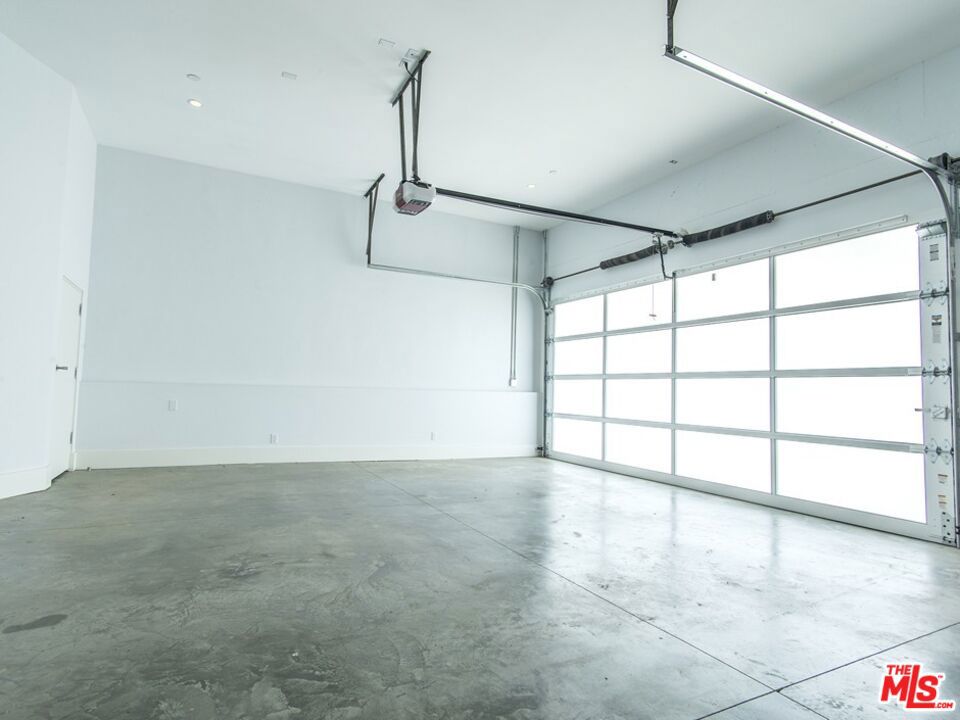 200 ARNO Way