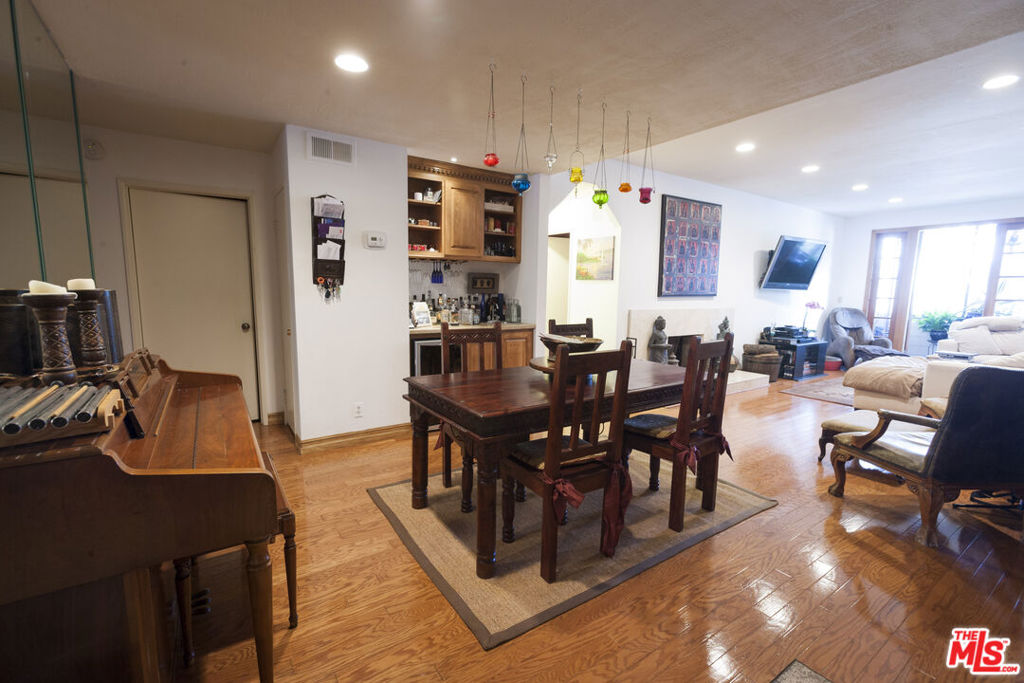 310 Tahiti Way Unit: 106