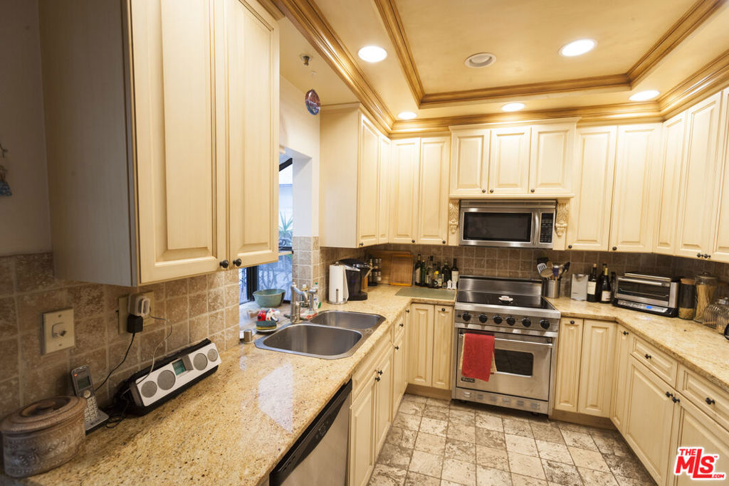 310 Tahiti Way Unit: 106