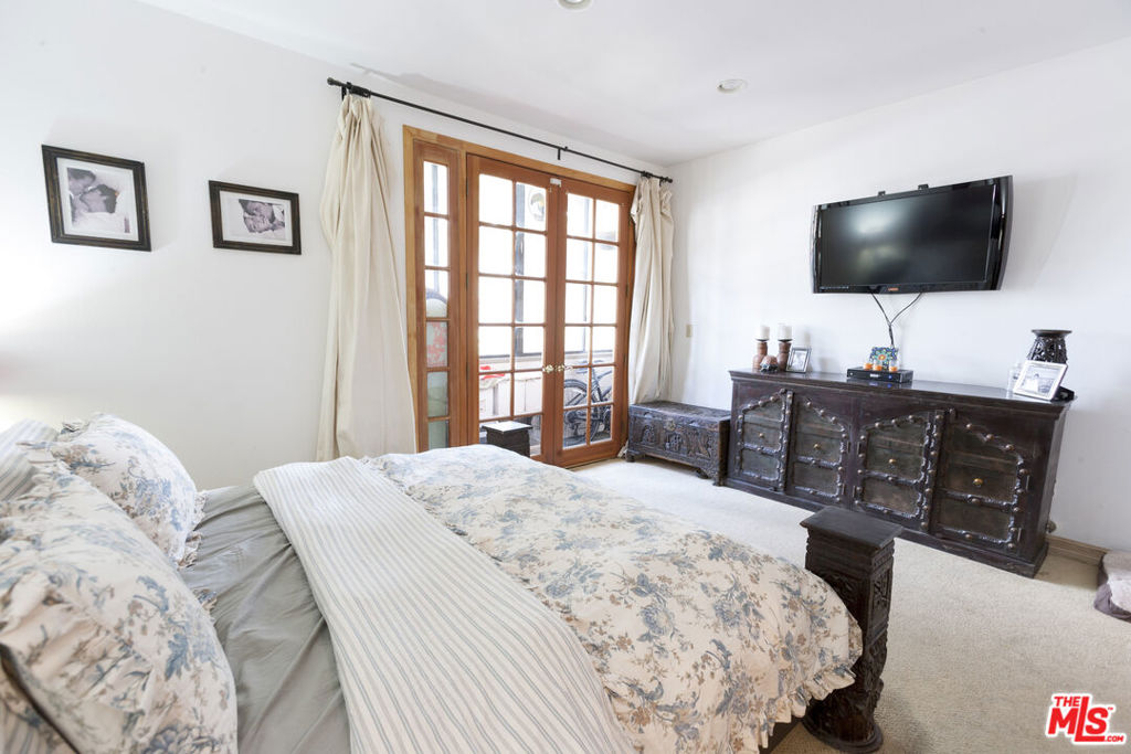 310 Tahiti Way Unit: 106
