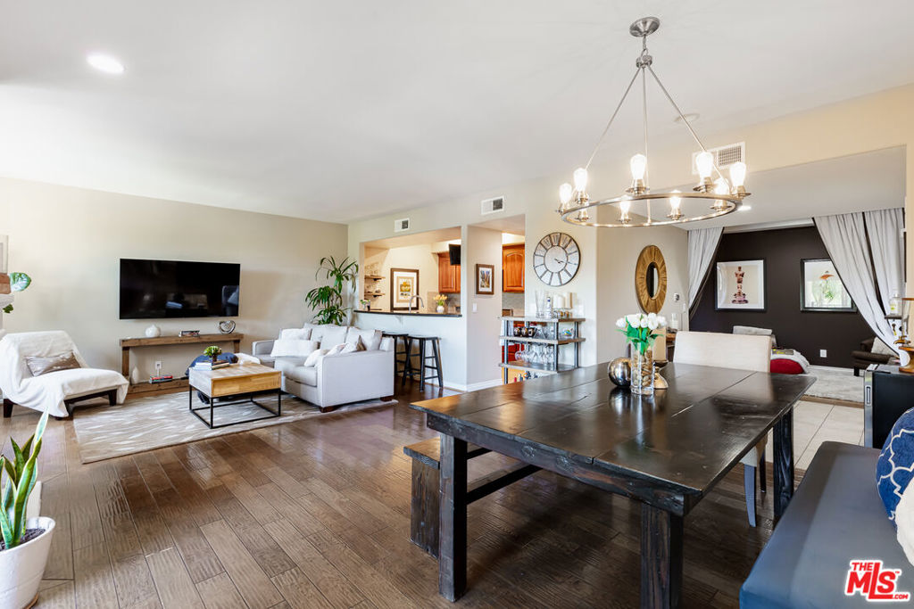 12449 KLING Street Unit: PH1