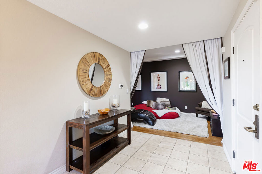 12449 KLING Street Unit: PH1