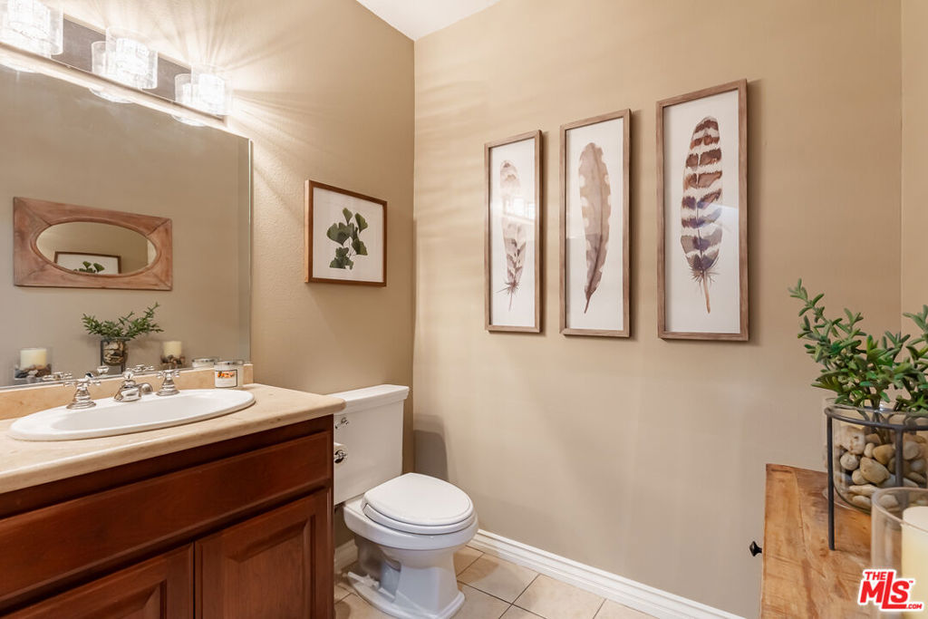 12449 KLING Street Unit: PH1