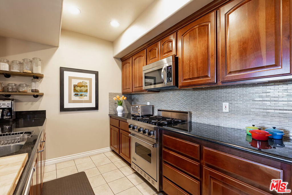 12449 KLING Street Unit: PH1