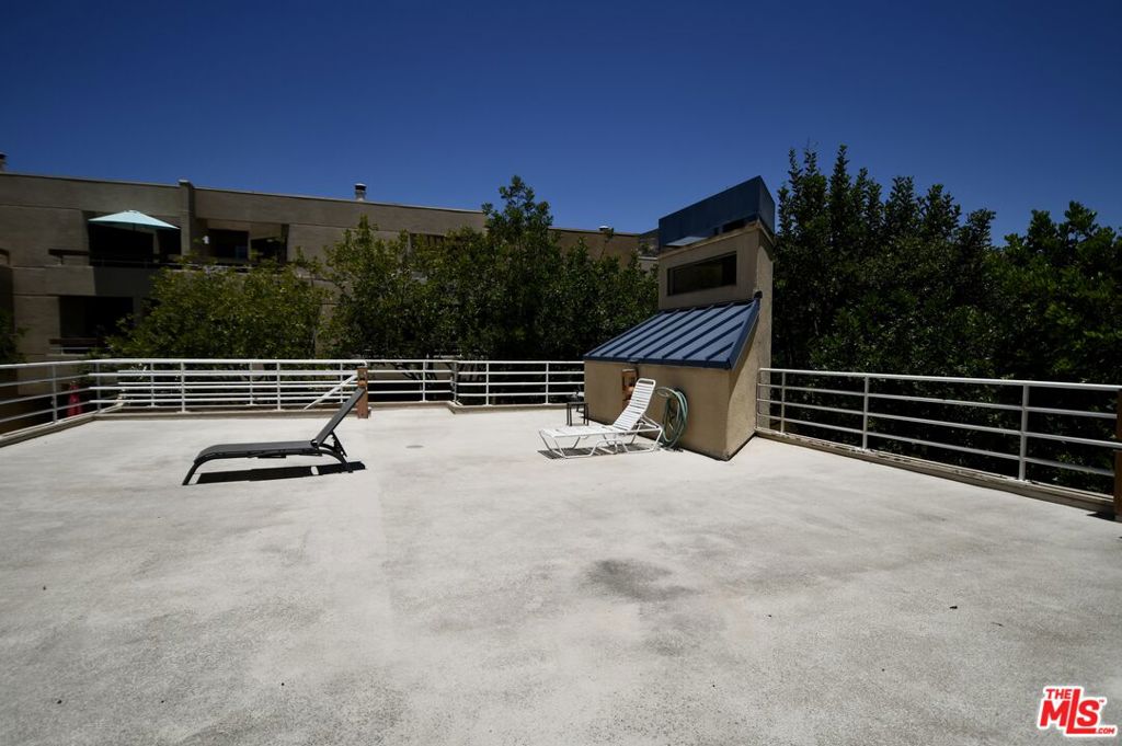 7255 Navajo Road Unit: C320