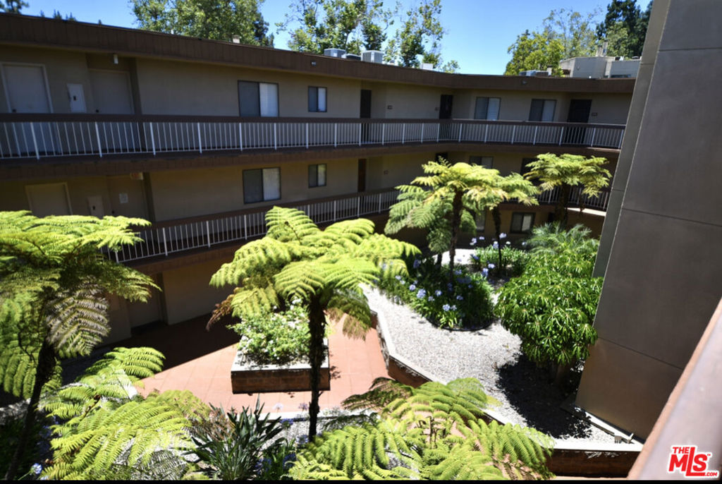 7255 Navajo Road Unit: C320