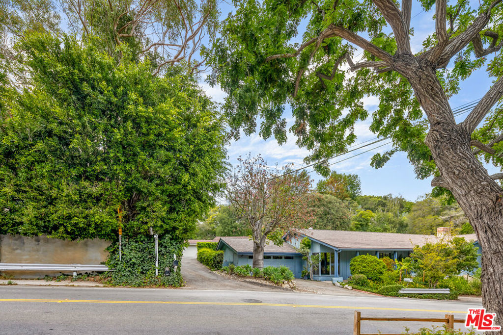 1714 WESTRIDGE Road