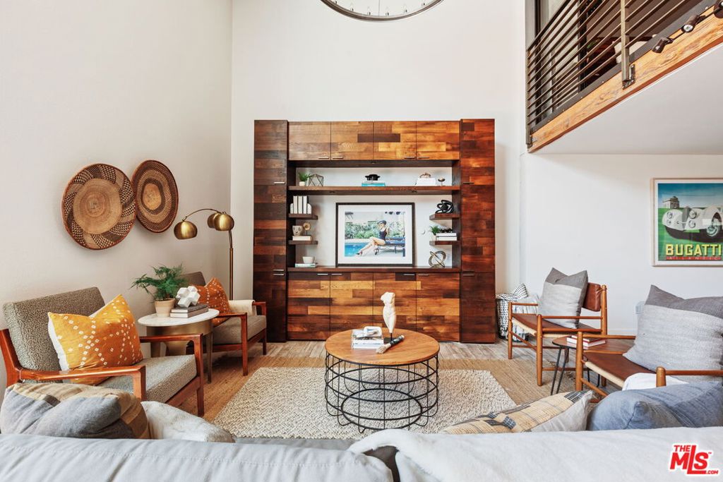 4115 GLENCOE Avenue Unit: 108