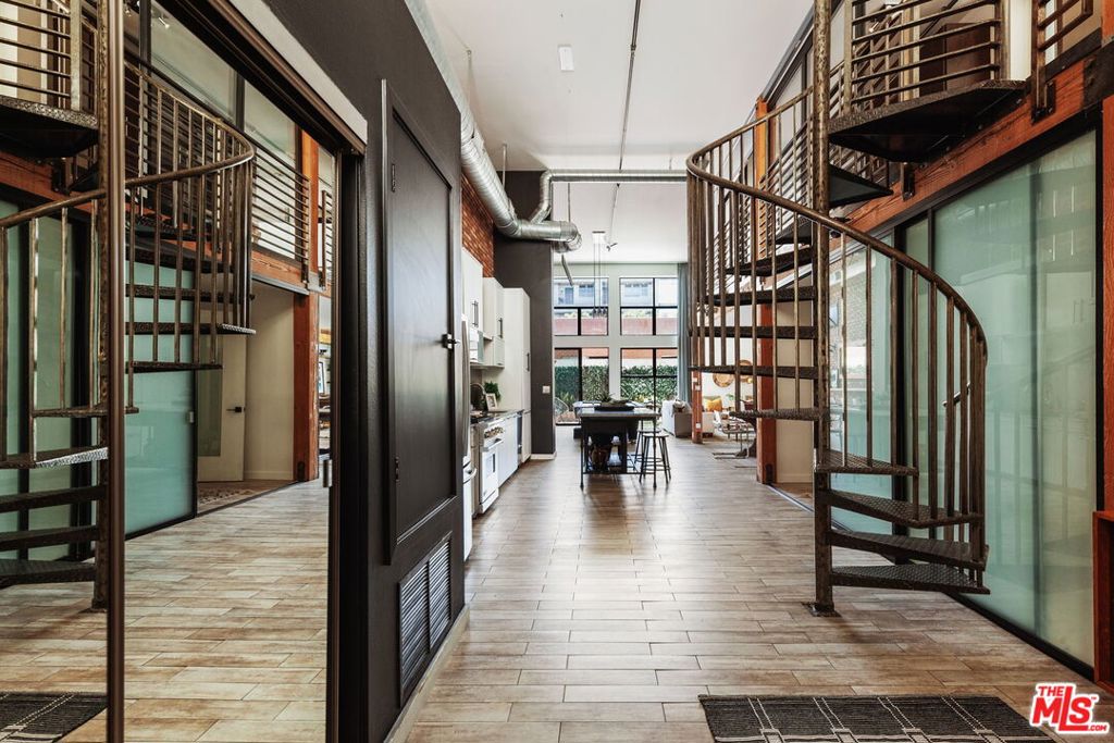 4115 GLENCOE Avenue Unit: 108
