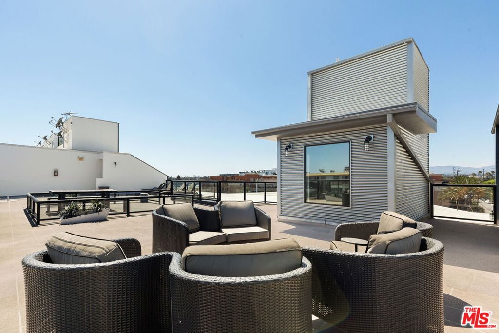 4115 GLENCOE Avenue Unit: 108