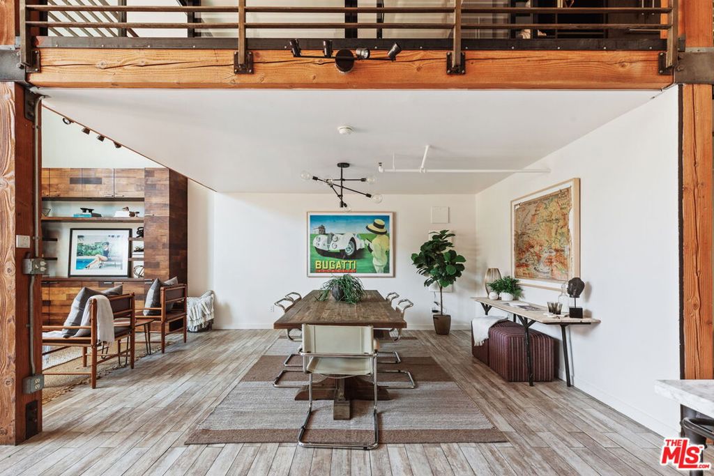 4115 GLENCOE Avenue Unit: 108