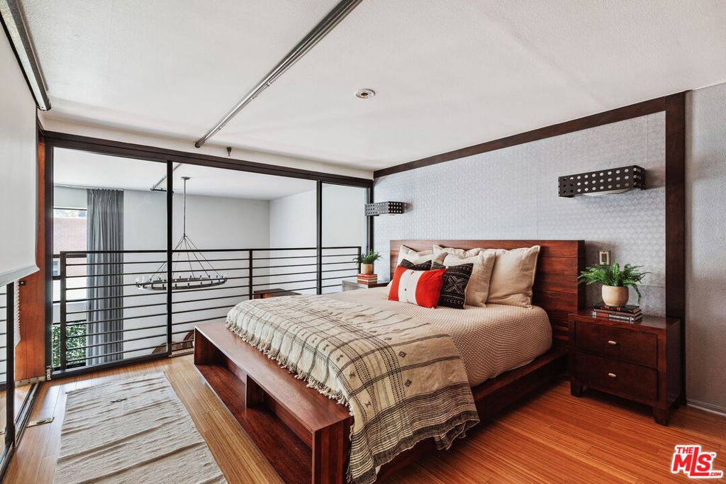 4115 GLENCOE Avenue Unit: 108