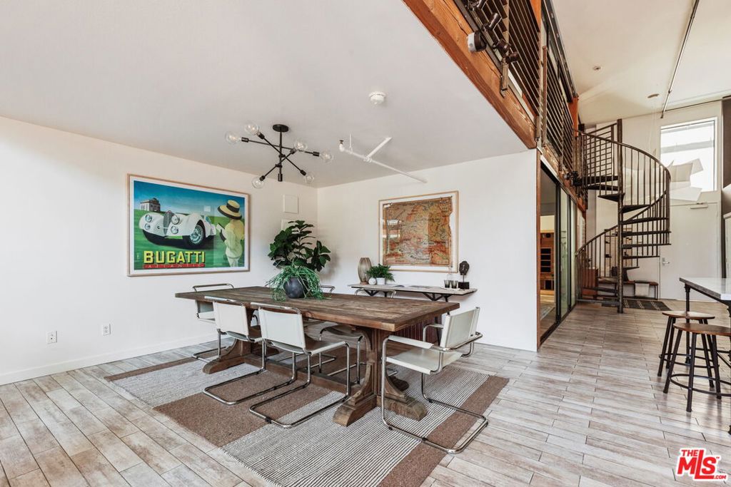 4115 GLENCOE Avenue Unit: 108