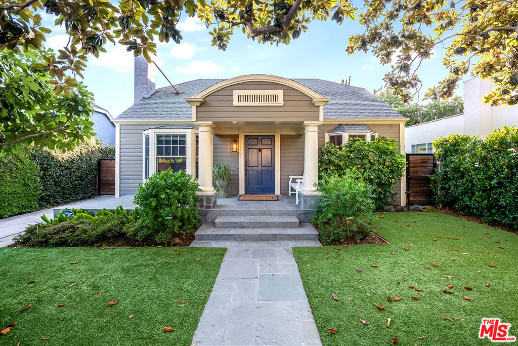 349 N WINDSOR Boulevard