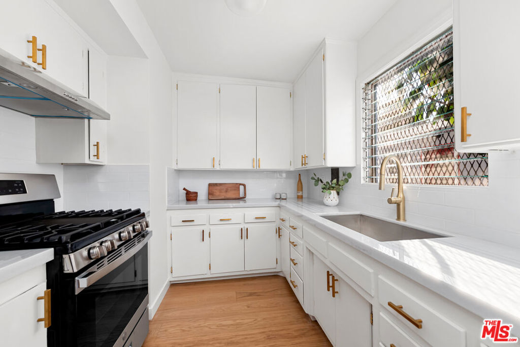 1625 Centinela Avenue Unit: G