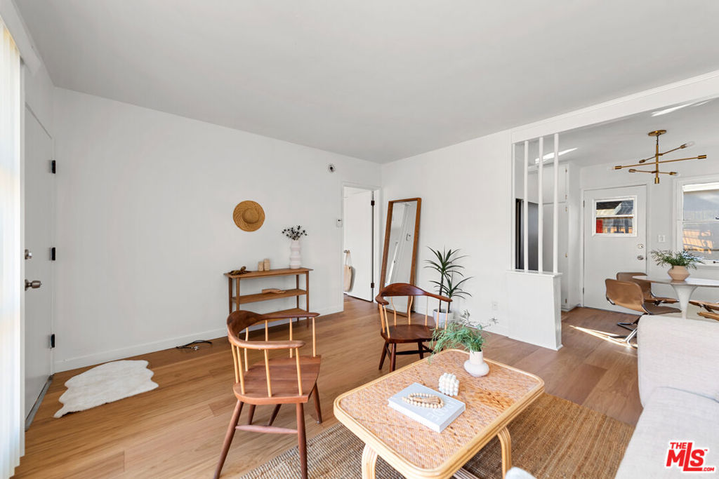 1625 Centinela Avenue Unit: G