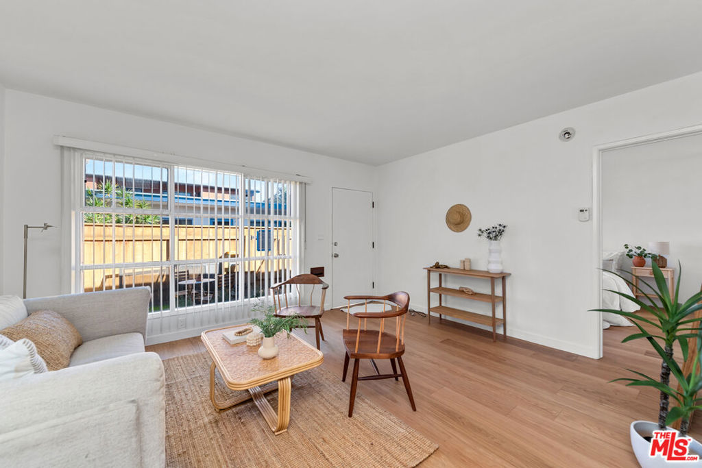 1625 Centinela Avenue Unit: G