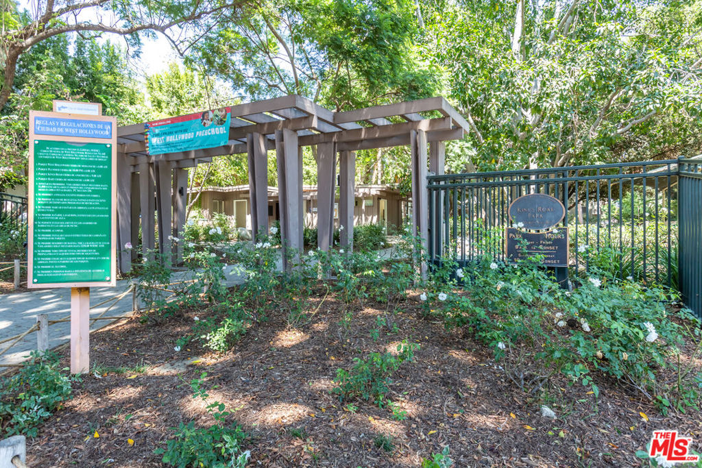 1015 N Kings Road Unit: 205