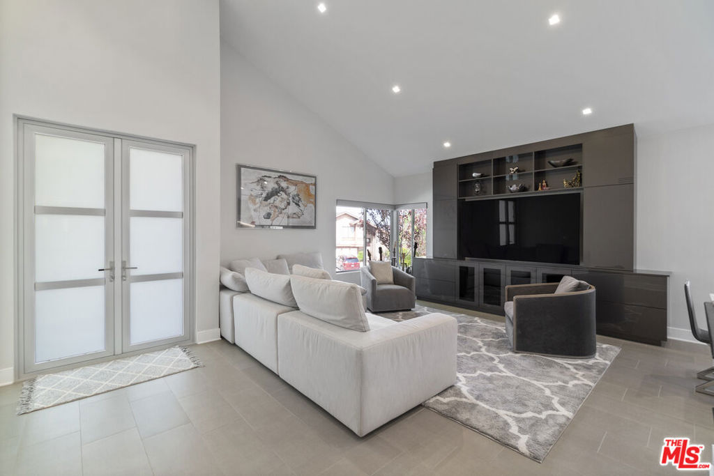 2140 Nadula Drive