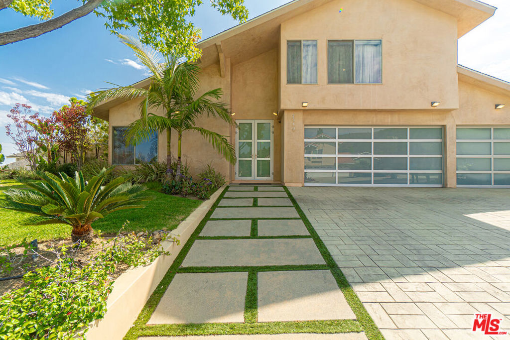 2140 Nadula Drive
