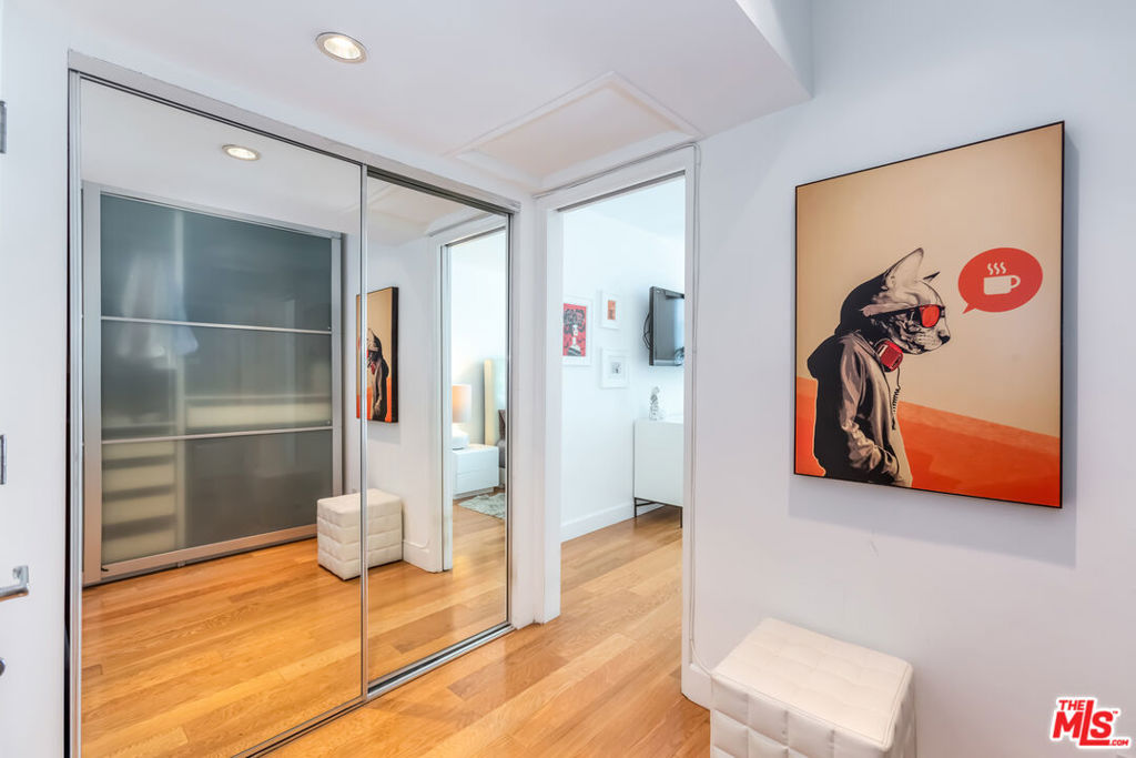 1010 N Kings Road Unit: 308