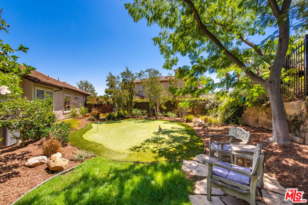 21212 Stoneford Court