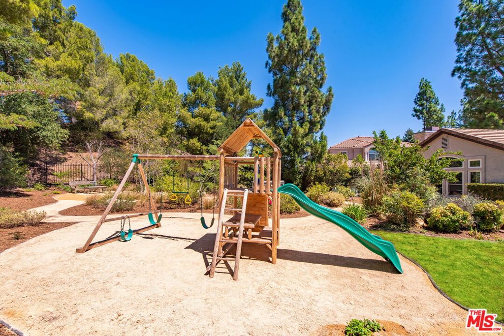 21212 Stoneford Court