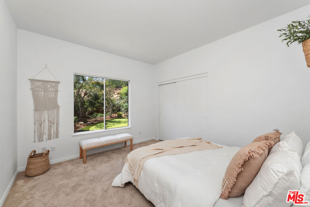 21212 Stoneford Court