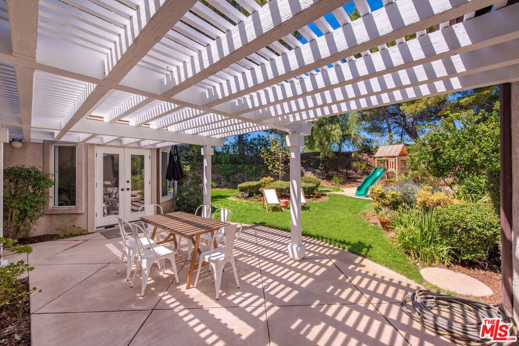 21212 Stoneford Court
